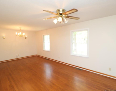 116 Shirley Drive - Photo Thumbnail 5