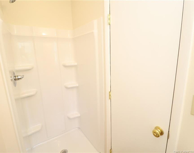 116 Shirley Drive - Photo Thumbnail 24
