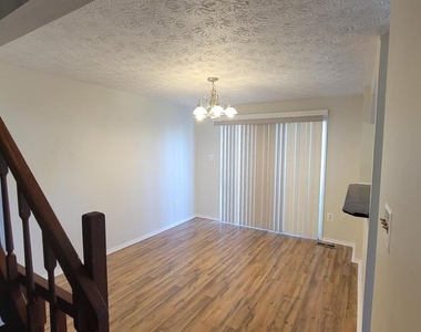 7626 Green Willow Court - Photo Thumbnail 21