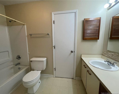 1000 Wood Creek Drive - Photo Thumbnail 9