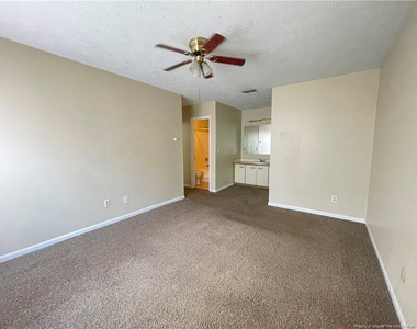1000 Wood Creek Drive - Photo Thumbnail 12