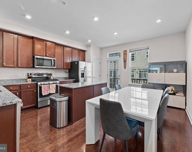 8114 Miner Street - Photo Thumbnail 8