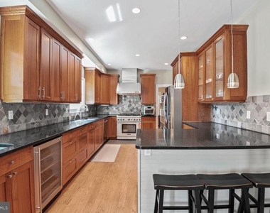 4304 Dresden Street - Photo Thumbnail 15