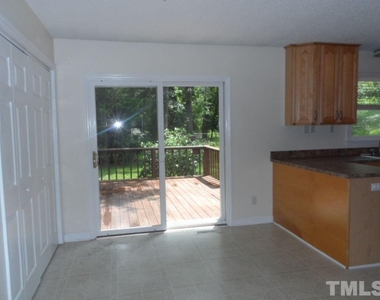 4705 Stafford Drive - Photo Thumbnail 4