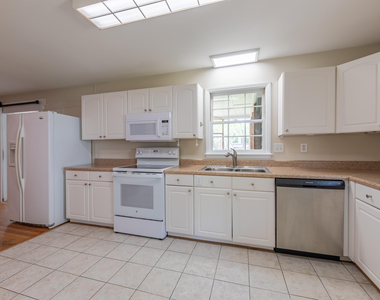408 Ortega Road - Photo Thumbnail 5