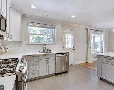 5806 Osceola Road - Photo Thumbnail 3