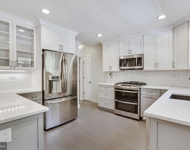 5806 Osceola Road - Photo Thumbnail 2