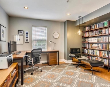 2116 Darcy Green Place - Photo Thumbnail 5