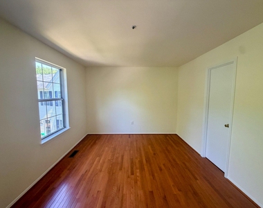 12310 Quince Valley Drive - Photo Thumbnail 10