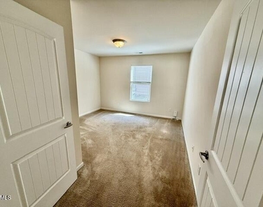 8147 Feldwig Place - Photo Thumbnail 4