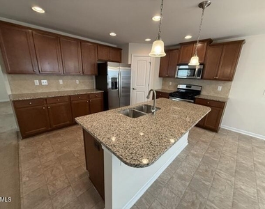 8147 Feldwig Place - Photo Thumbnail 3