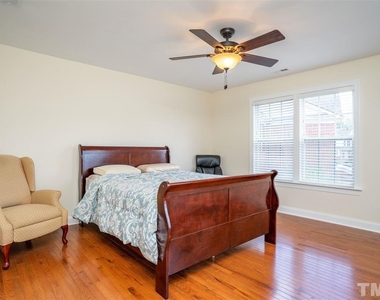125 Grande Drive - Photo Thumbnail 16