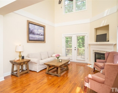 125 Grande Drive - Photo Thumbnail 3