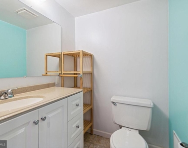 2921 N Leisure World Boulevard - Photo Thumbnail 9