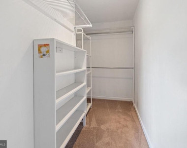2921 N Leisure World Boulevard - Photo Thumbnail 7