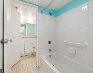 2921 N Leisure World Boulevard - Photo Thumbnail 10