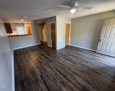 2905 Faversham Place - Photo Thumbnail 4