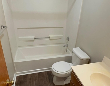 2905 Faversham Place - Photo Thumbnail 12