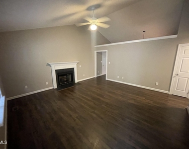 221 Alberbury Commons Court - Photo Thumbnail 4