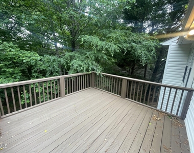 221 Alberbury Commons Court - Photo Thumbnail 3
