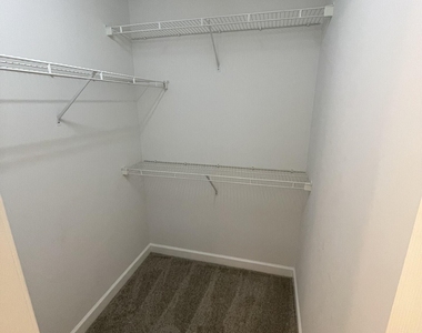 221 Alberbury Commons Court - Photo Thumbnail 11