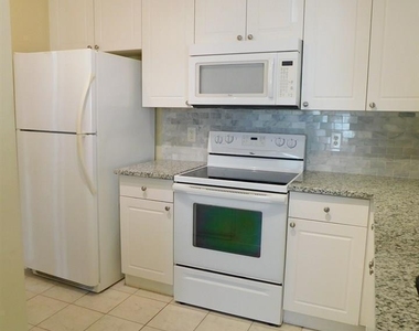 2008 Metacomet Way - Photo Thumbnail 9