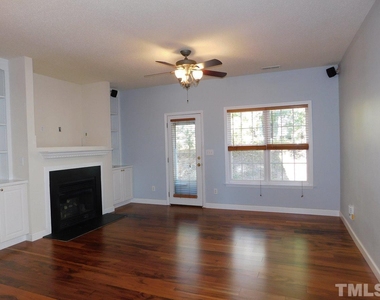 2008 Metacomet Way - Photo Thumbnail 5