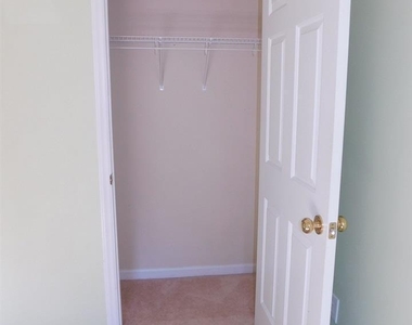 2008 Metacomet Way - Photo Thumbnail 18