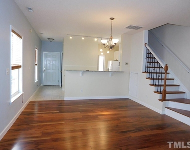 2008 Metacomet Way - Photo Thumbnail 7
