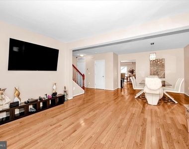 11926 Little Seneca Parkway - Photo Thumbnail 7