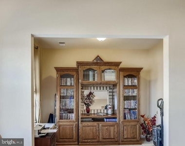 11926 Little Seneca Parkway - Photo Thumbnail 12