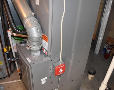 2306 Cold Meadow Way - Photo Thumbnail 34