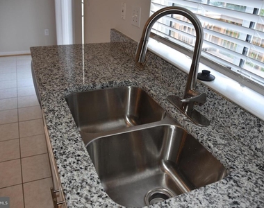 2306 Cold Meadow Way - Photo Thumbnail 29