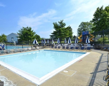 2306 Cold Meadow Way - Photo Thumbnail 18