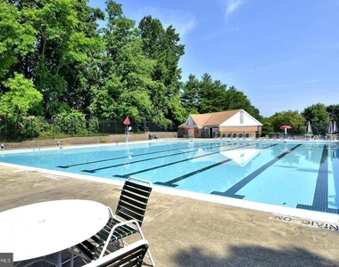2306 Cold Meadow Way - Photo Thumbnail 16