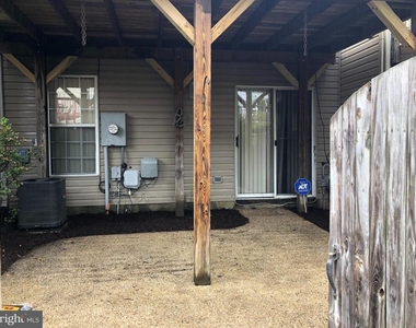 2306 Cold Meadow Way - Photo Thumbnail 4