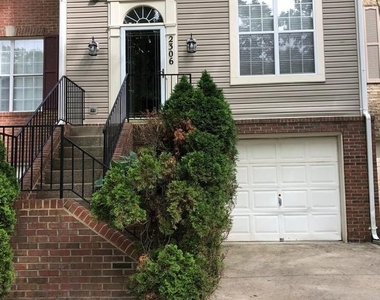 2306 Cold Meadow Way - Photo Thumbnail 2