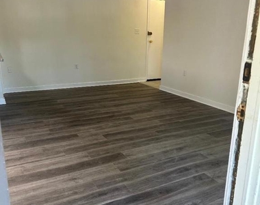 3419 University Boulevard W - Photo Thumbnail 3