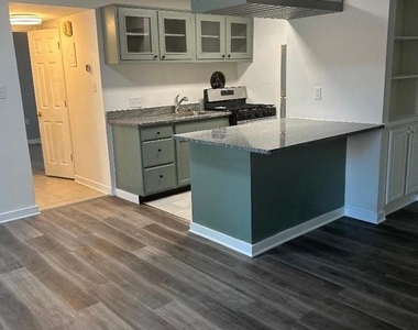 3419 University Boulevard W - Photo Thumbnail 4