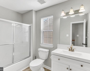 9411 Royal Bonnet Terrace - Photo Thumbnail 36