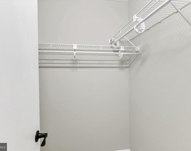 9411 Royal Bonnet Terrace - Photo Thumbnail 25