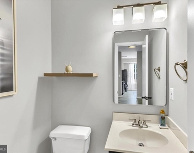 9411 Royal Bonnet Terrace - Photo Thumbnail 17