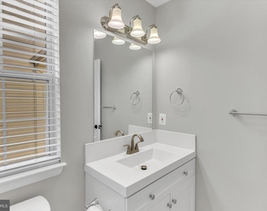 9411 Royal Bonnet Terrace - Photo Thumbnail 35