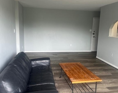 8830 Piney Branch Road - Photo Thumbnail 15