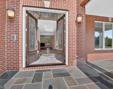 13828 Travilah Road - Photo Thumbnail 8