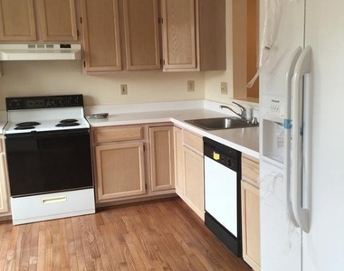 9324 Daly Court - Photo Thumbnail 3