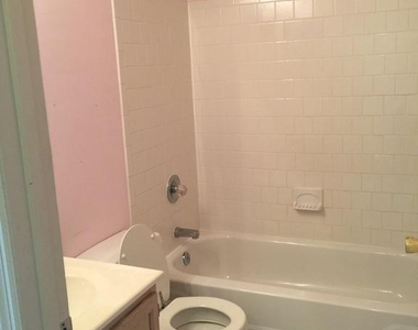 9324 Daly Court - Photo Thumbnail 6