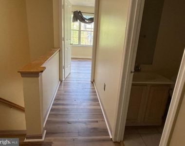 9324 Daly Court - Photo Thumbnail 17