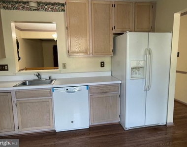9324 Daly Court - Photo Thumbnail 16