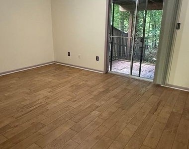 9324 Daly Court - Photo Thumbnail 6